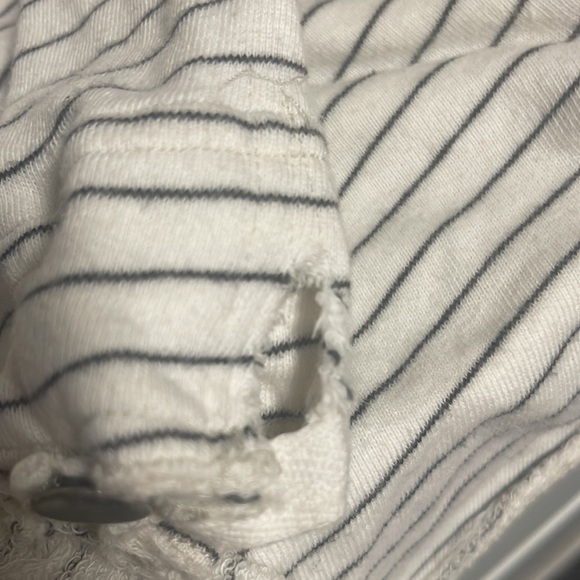 Zipper up ruffle jacket - Picture 11 of 14